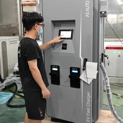 อุปกรณ์จัดหารถยนต์ไฟฟ้าเพื่อการพาณิชย์ 120 กิโลวัตต์ IP55 EV DC Fast Charger 60HZ