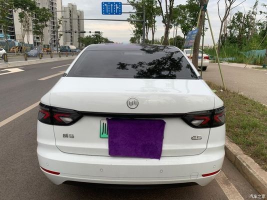 Weima E5 Pure Electric Vehicle Multicolor 170km/h รถยนต์ไฟฟ้าพลังงานใหม่