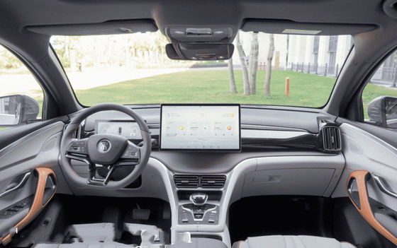 รถเอสยูวีไฮบริด 230 กม./ชม