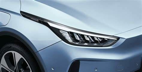 Geometry C รถยนต์ไฟฟ้าขนาดกะทัดรัด EV ระยะ 550 กม. ขับเคลื่อนล้อหน้า 150 กม./ชม