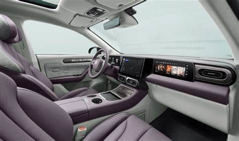 รถยนต์ไฟฟ้าความเร็วสูง SUV New Energy Lingpao C11 สำหรับผู้ใหญ่