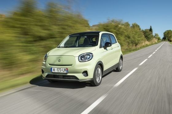 รถเอสยูวีไฟฟ้าขนาดเล็ก 100 กม./ชม. Leapmotor T03 CLTC 403 กม. EV รถเอสยูวี