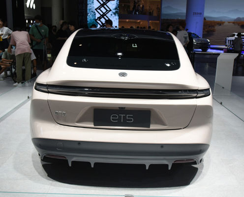 200 กม./ชม. รถยนต์ไฟฟ้าสมรรถนะสูง Nio ET5 รถซีดานไฟฟ้าสุดหรูพวงมาลัยซ้าย