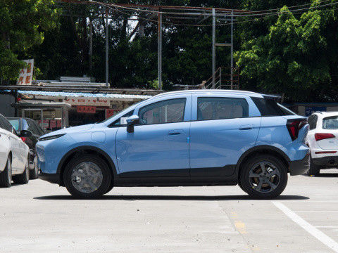 รถยนต์ไฟฟ้าขนาดเล็กที่เป็นมิตรกับสิ่งแวดล้อม SUV Geely Geometry E 320km 401km 5 ประตู 5 ที่นั่ง