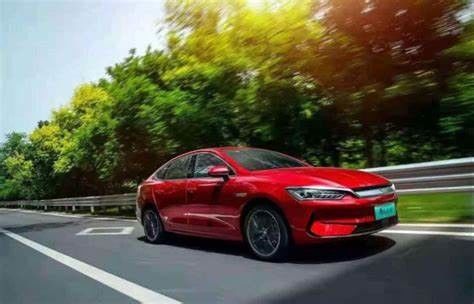 รถยนต์ไฟฟ้าขนาดกลางระยะทาง 400 กม