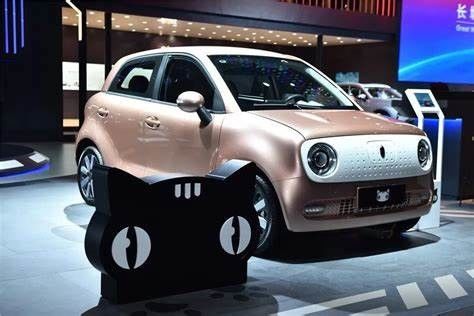 รถมินิ EV ไฟฟ้า 351 กม. Euler Black Cat ยานพาหนะพลังงานใหม่ 102 กม. / ชม. สำหรับสุภาพสตรี