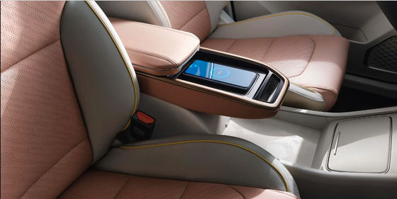 รถยนต์ไฟฟ้าที่เป็นมิตรกับสิ่งแวดล้อมสุดหรูขับเคลื่อน 4 ล้อ SUV Geely Geometry M6 450km CLTC