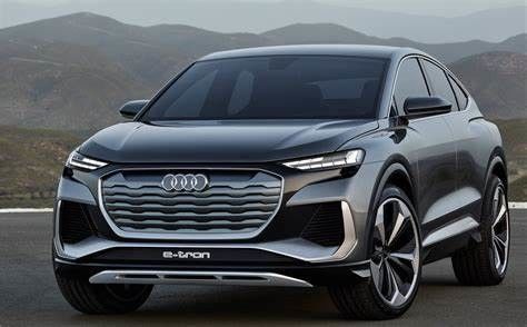 รถยนต์ไฟฟ้าขนาดใหญ่ 160 กม./ชม. Audi Q4 E-Tron 5 ที่นั่ง 5 ประตู รถยนต์ไฟฟ้า