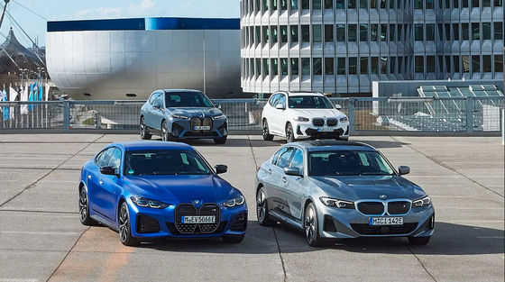 รถยนต์ EV ระยะไกล 180 กม. / ชม. รถยนต์ไฟฟ้า BMW I3 ความเร็วสูง 526 กม. 4 ประตู 5 ที่นั่ง