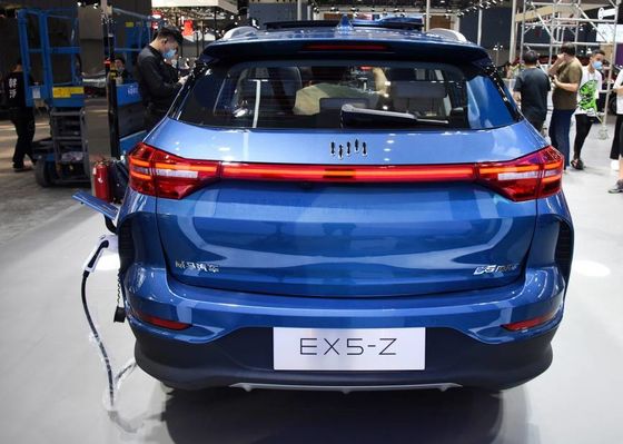 รถยนต์ไฟฟ้าขนาดใหญ่สำหรับผู้ใหญ่ Weima EX5 Pure EV Electric Vehicles 160km / h 403km Range