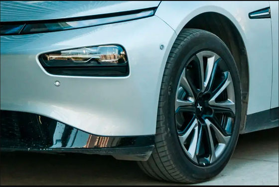 Xiaopeng P7 รถยนต์ไฟฟ้า 4 ล้อ 480 กม. รถผู้ใหญ่ไฟฟ้า CCC รับรอง