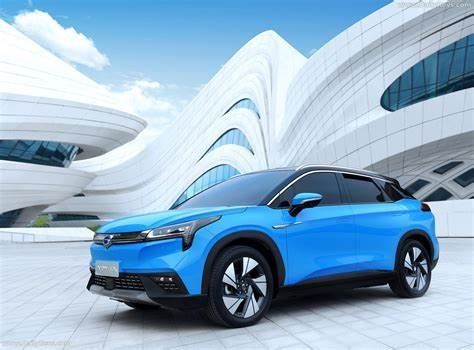 110 กม. / ชม. GAC AION รถยนต์ไฟฟ้า 5 ประตู 5 ที่นั่งรถเก๋งแบตเตอรี่ลิเธียมไอออน