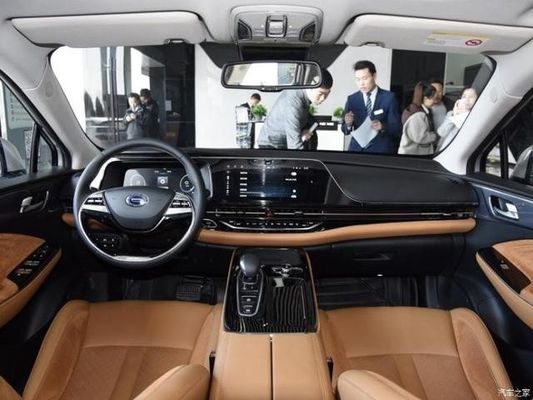 110 กม. / ชม. GAC AION รถยนต์ไฟฟ้า 5 ประตู 5 ที่นั่งรถเก๋งแบตเตอรี่ลิเธียมไอออน