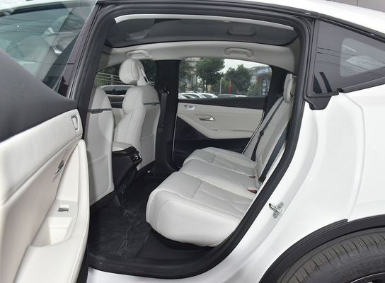 Changan Sl03 รถยนต์ไฟฟ้าสมรรถนะสูง 5 ประตู 5 ที่นั่ง 4 ล้อ