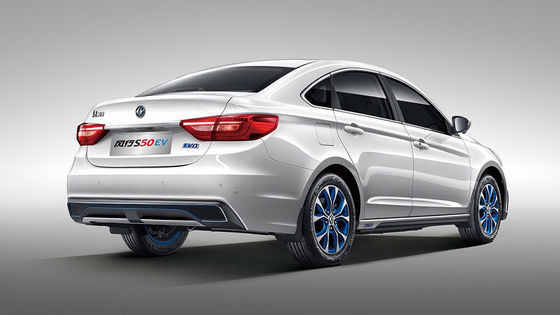 150กม./ชม. Dongfeng รถยนต์ไฟฟ้า EV S50 รถยนต์เก๋ง NEDC 415กม