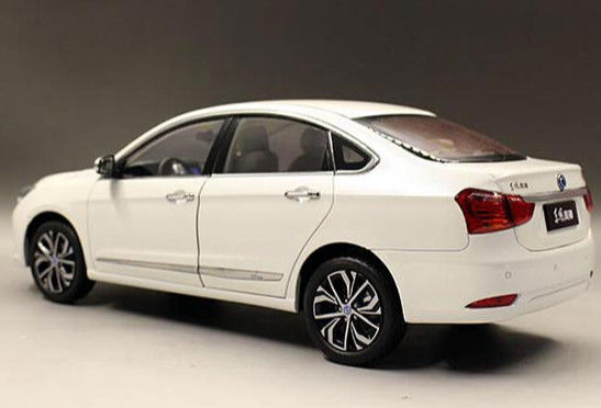 Dongfeng Pure EV Car Fengshen E70 รถยนต์ไฟฟ้า ความเร็วสูงสุด 150 กม./ชม
