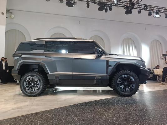 รถยนต์ขนาดใหญ่ AtDongfeng Mengshi M-Hero 917 EV การผลิตเริ่ม 1000 HP 505 Km Range ภายใต้หมวก