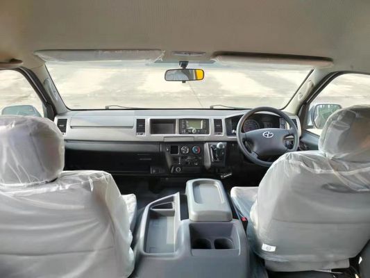 รถโดยสารที่ใช้พลังงานเบนซินที่สะดวกสบาย มี 15 ที่นั่ง RHD ความเร็วสูงสุด 130 กม./ชม.