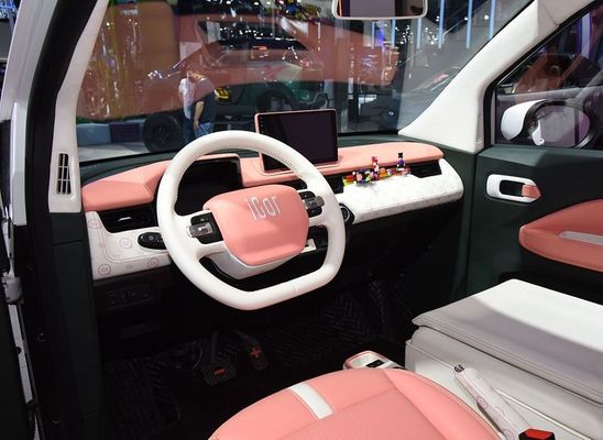 Smart Mini Ev Car Chery มินิ อิเล็กทริก 4 ล้อ QQ ไอศกรีม 3 ประตู 4 ที่นั่ง 2023