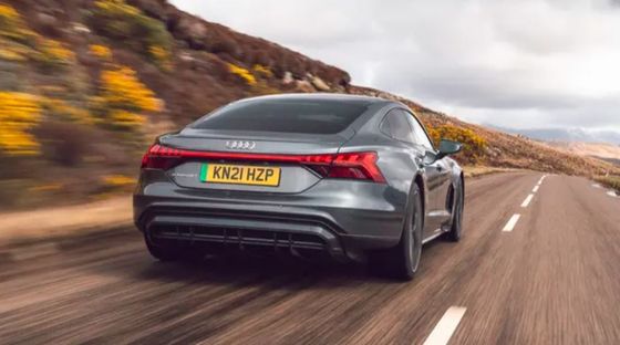 2023 Audi e-Tron GT รถไฟฟ้า 4 ประตูสุดยอด ขนาด 673 แรงม้า 480 กิโลเมตร CLTC และความจุของแบตเตอรี่ 93.4kwh