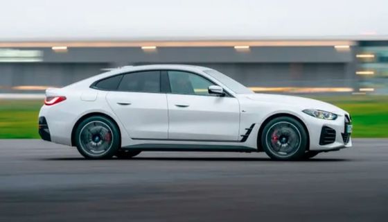 ใหม่ที่สุดและขับเคลื่อนทุกล้อใน BMW i4 ไฟฟ้าสองมอเตอร์ & กระเป๋ากระเป๋า hatchback มี