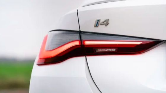 ใหม่ที่สุดและขับเคลื่อนทุกล้อใน BMW i4 ไฟฟ้าสองมอเตอร์ & กระเป๋ากระเป๋า hatchback มี