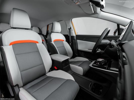 New Energy 2024 รถยนต์ไฟฟ้าที่ร้อนที่สุดMG4 EV ด้วยแรงหมุน 250N.m แม็กซ์. 986l พื้นที่กระเป๋าเดินทางใหญ่