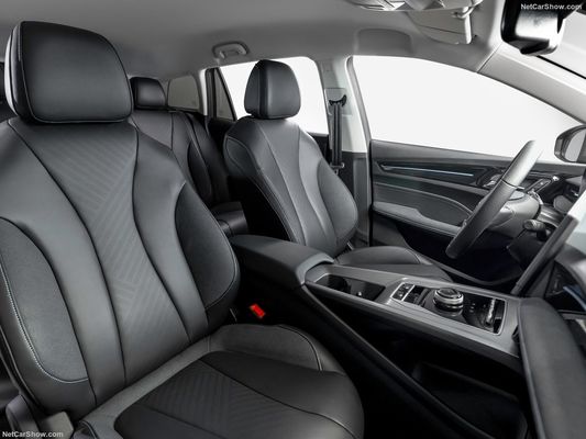 รถไฟฟ้าขนาดใหญ่ที่สะดวกสบายใน MG 5 EV มีระยะทาง 344 กม. และสามารถชาร์จได้ดี