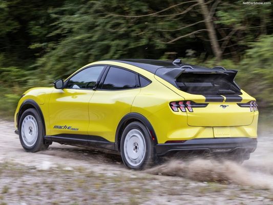 การแข่งขันรถแข่งขันแบบพิเศษ รถยนต์ครอบครัว Out การแข่งขันที่ Ford Mustang Mach-E Rally (2024) 480 แรงม้า