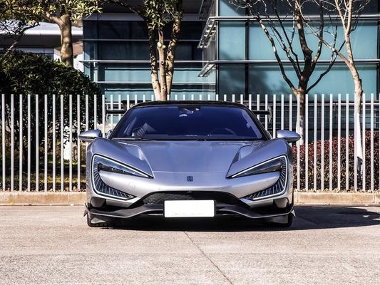 BYD Yangwang U9 สปอร์ตคาร์ระดับสูง 300km/H ไฟฟ้าบริสุทธิ์ 1306 ม้า