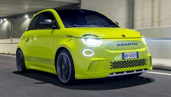 น่ารักและกีฬาที่ Abarth 500e รถไฟฟ้าฮาทช์แบ็กร้อนสนุกเหมือนน้ํามันเบนซิน 152P.S พลังงานเครื่องยนต์