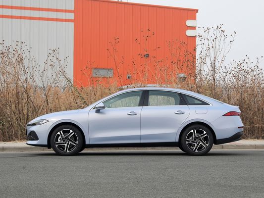 Roewe D7 DMH 125 Beyond Edition ขนาดกลาง ติดในรถไฟฟ้า Hybrid รถ sedan EV