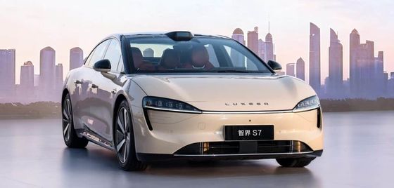 2024 New Chery Huawei LUXEED S7 2024 Luxury Electric Sedan LUXEED S7 พร้อม 12.4kw/h คอนสัมพ์ชัน