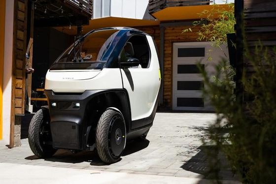 รถยนต์ mini ev @ Nimbus One A รถยนต์คอมแพคต์ที่สามารถเคลื่อนไหวได้สูงถึง 50mph w / แบตเตอรี่สําหรับการเดินทางในเมือง