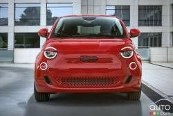 2024 FIAT 500e FWD รถไฟฟ้าขนาดเล็ก แบตเตอรี่ 42kwh ความเร็วสูงสุด 94mph