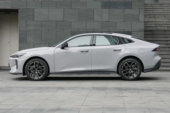 2024 ชานแกน UNI V Plug In Hybrid Electric Car รถไฟฟ้า