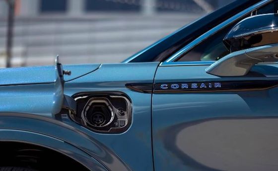 024 ลินคอล์น คอร์เซียร์ พลิกอิน ไฮบริด สีเขียว Ev SUV 5 คน ลินคอล์น คอร์เซียร์ ใส่คุณในลักษณะที่ฉลาด