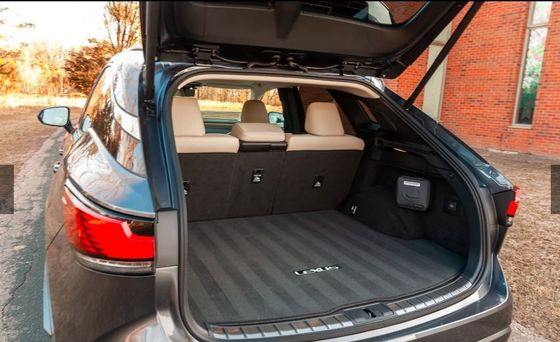 รุ่น SUV crossover หรู 2024 Lexus RX 450h+ PHEV ด้วยระยะทาง 37 ไมล์