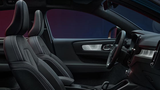 EV ใหม่ 5ประตู 5 ที่นั่ง SUV CROSSOVER Volvo C40 0.5h เวลาชาร์จ W 670km ระยะยาวและ 4.7วินาที 0-100km / h การเร่ง