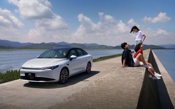 2024 Xpeng P5 รถไฟฟ้า EV รถไฟฟ้า ระยะทางไกล 480 กม 155KW พลังงาน 170 กม./ชม