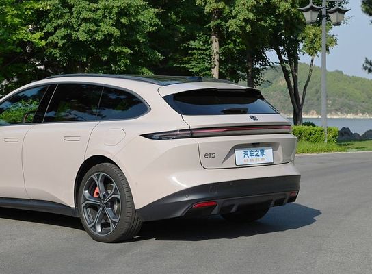 รถพลังงานใหม่ในสต๊อก พร้อมสีที่เพียงพอ 2024 Nio ET5T Weilai รถไฟฟ้า 75kwh 200km / h รถความเร็วสูง