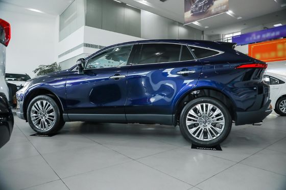 FAW Toyota Harrier Plug In Hybrid Electric SUV กับระยะทาง 1000 กิโลเมตร