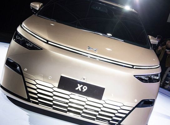 รถยนต์ไฟฟ้ายอดขาย รถยนต์ใหม่ XPENG X9 2024 ขนาดใหญ่ Mpv 4dw 5 ประตู 7 ที่นั่ง Xiaopeng X9 ขนาดใหญ่ Suv รถพลังงาน
