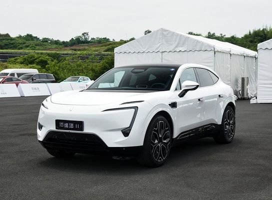 2024 รถใหม่ Avita11 Huawei ขับล้อหลัง ระยะทาง 630 กิโลเมตร ความสามารถสูง 4 ประตู 5 ที่นั่ง SUV รถไฟฟ้าบริสุทธิ์