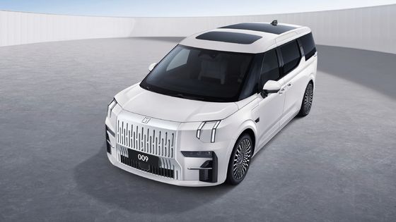 Zeekr 009 รถยนต์ MPV ลักชัวร์ไฟฟ้าบริสุทธิ์ ปรับความคาดหวังของคุณของ MPVS แบตเตอรี่ 140kwh 822km CLTC ระยะ 0-100km / h ใน 4.5s