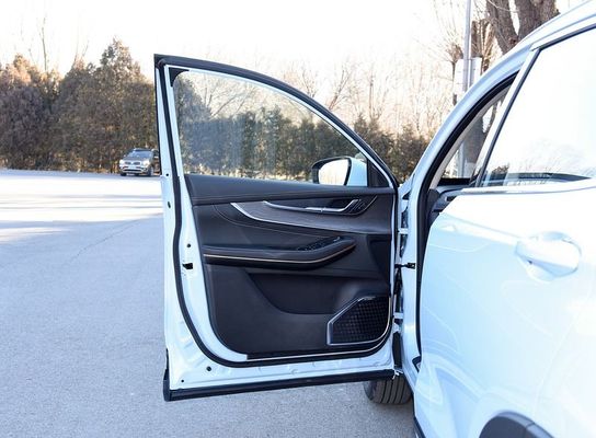 2023 คลาสสิค EXCEED รถยนต์ไฮบริดที่ Chery EXCEED ET-i 1.5T 156hp L4 + 125มอเตอร์ไฟฟ้า 180km / h ความเร็วสูงสุด 0-100km / h ใน 7 วินาที