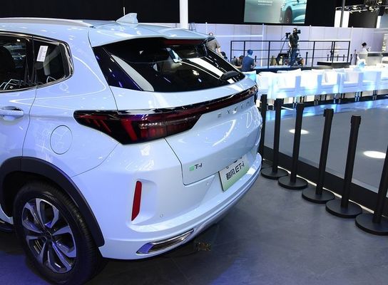 2023 คลาสสิค EXCEED รถยนต์ไฮบริดที่ Chery EXCEED ET-i 1.5T 156hp L4 + 125มอเตอร์ไฟฟ้า 180km / h ความเร็วสูงสุด 0-100km / h ใน 7 วินาที