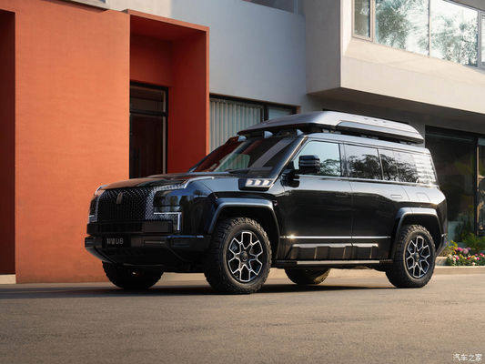 ขายก่อนปี 2024 งานแสดงรถยนต์ปักกิ่ง BYD ยางวัง U8 2024 รถลุคซ่านอกถนน 1197hp 4 มอเตอร์ 4wd รถไฟฟ้า Byd U8 ไฮบริด