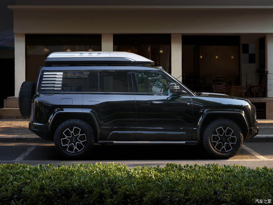 ขายก่อนปี 2024 งานแสดงรถยนต์ปักกิ่ง BYD ยางวัง U8 2024 รถลุคซ่านอกถนน 1197hp 4 มอเตอร์ 4wd รถไฟฟ้า Byd U8 ไฮบริด