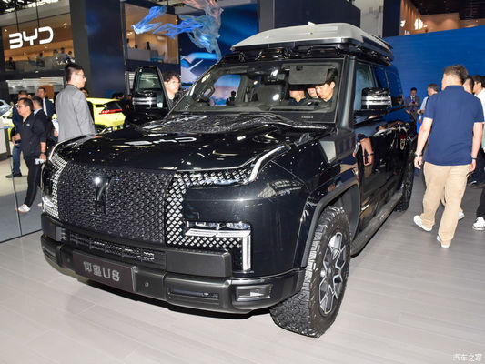 ขายก่อนปี 2024 งานแสดงรถยนต์ปักกิ่ง BYD ยางวัง U8 2024 รถลุคซ่านอกถนน 1197hp 4 มอเตอร์ 4wd รถไฟฟ้า Byd U8 ไฮบริด